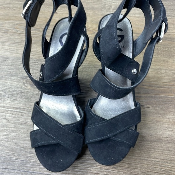 G by Guess Womens Heethe Black Faux Open Toe Wedge Heels Slingback Strappy sz 8 - Picture 10 of 14